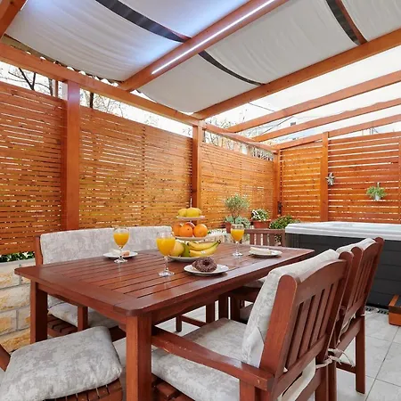 Apartament Boris